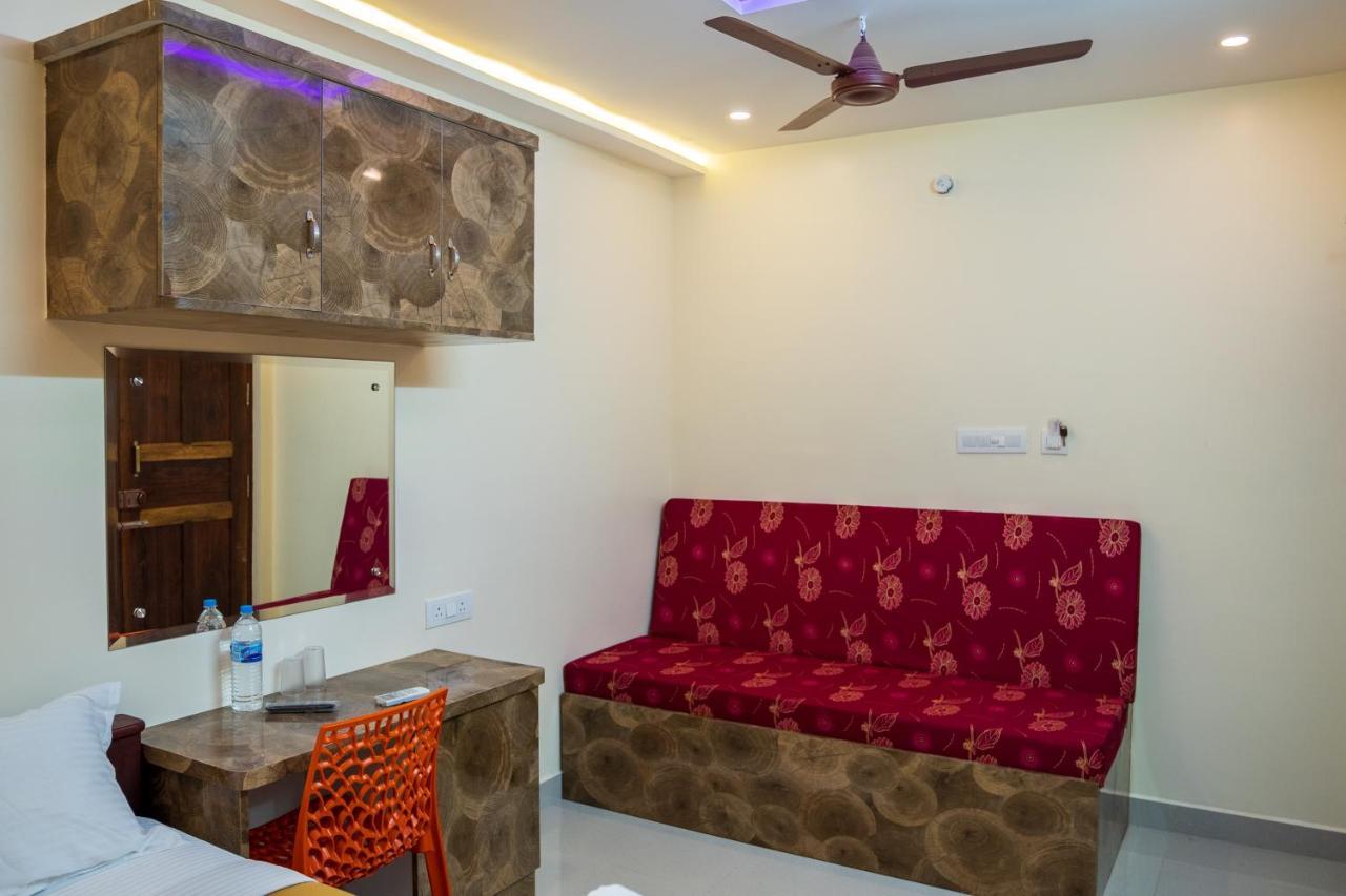 Le Suresh Guest House Ποντισερί Εξωτερικό φωτογραφία